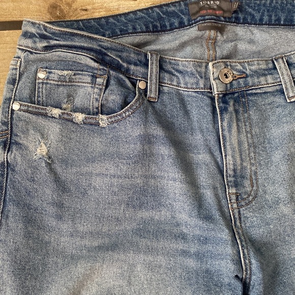 Torrid Mom Vintage Stretch High Rise Jean size 14R - Picture 2 of 7